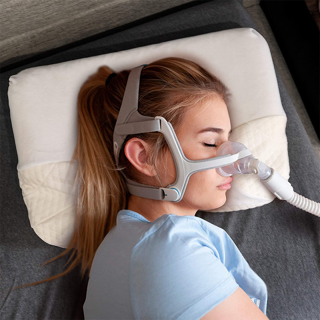Contoured Memory Foam Pillow with Travel Bag